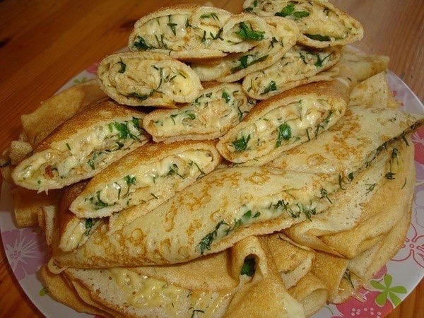 Блины с сыром и зеленью из русской кухни